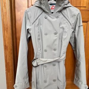 Columbia rain coat